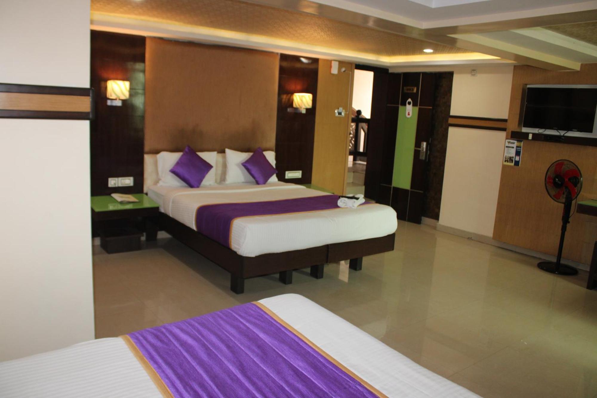 Vp International Hotel Bangalore Exterior foto