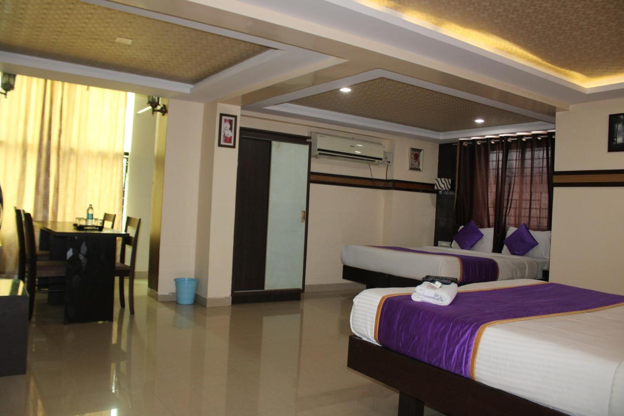 Vp International Hotel Bangalore Exterior foto