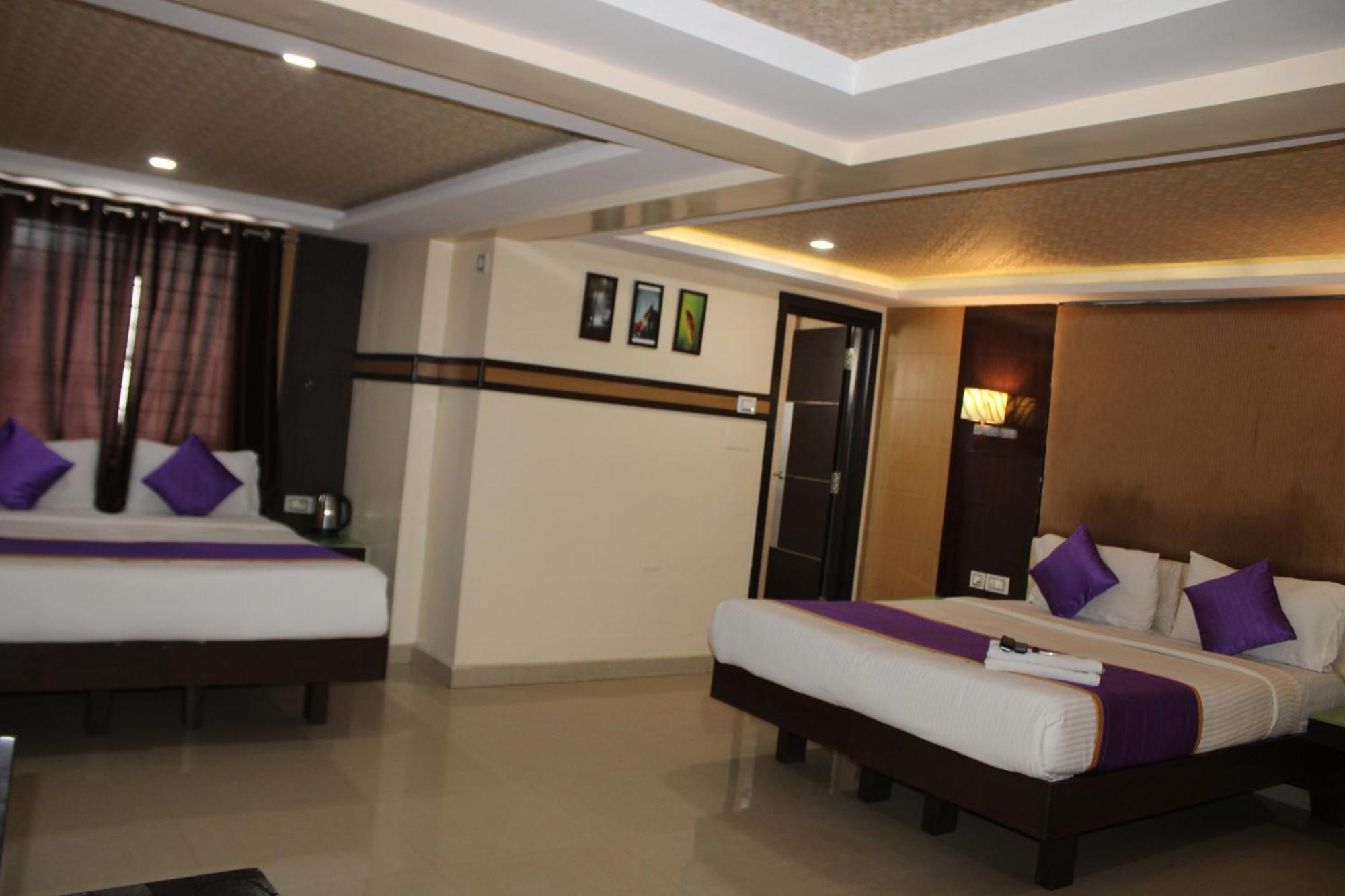 Vp International Hotel Bangalore Exterior foto